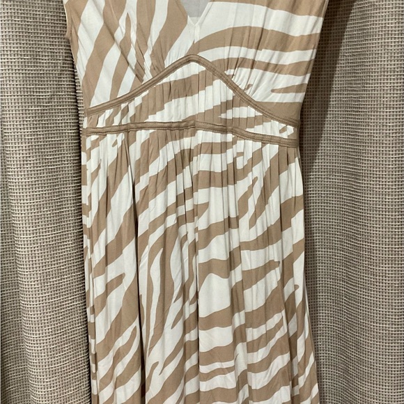 Ann Taylor Loft Tan/Ivory Striped A Line Dress, Size 2 - Picture 2 of 10
